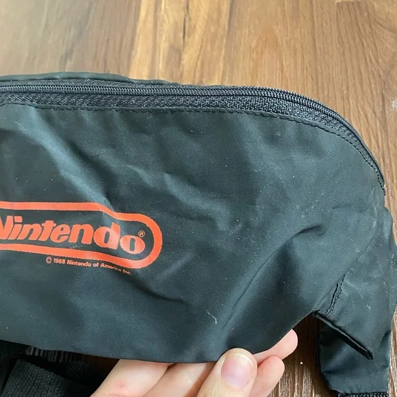 Nintendo RARE vintage original 1988 black red fanny pack fannypack bag pouch - Picture 4 of 7
